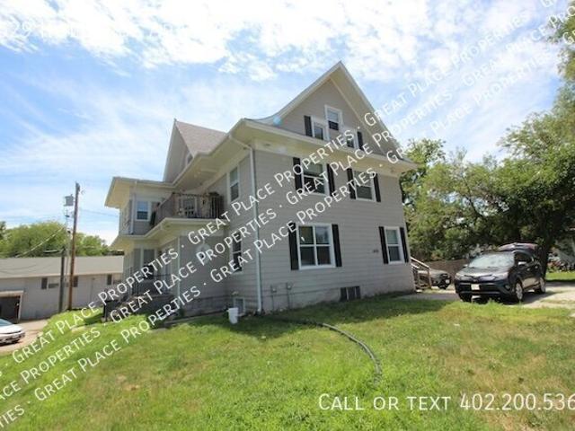 3 BR, 1 BA Apartment 4529 Holdrege Apt, Lincoln, NE 68503