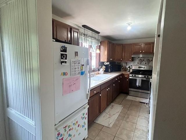 3 BR, 1 BA Apartment 489 Woodward Avenue, Unit 2nd floor, New Haven, CT 06512