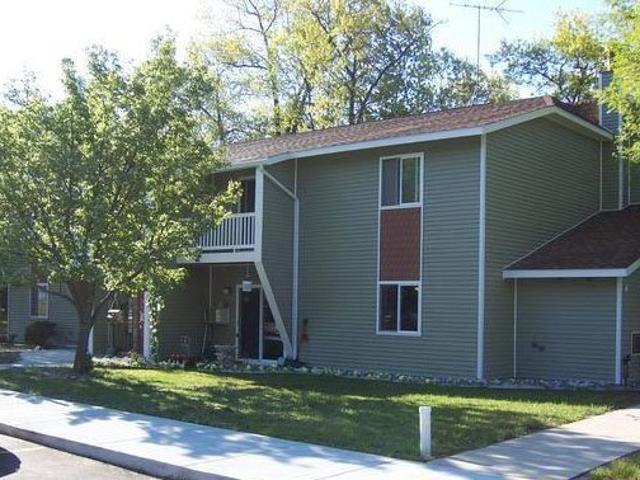 3 BR, 1 BA Apartment 400 Grant St East Tawas, MI 48730
