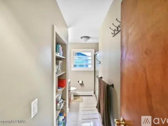 3 BR, 1 BA Apartment 400 Hemlock Drive, Tobyhanna, PA 18466