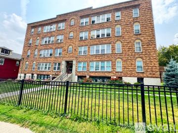 3 BR, 1 BA Apartment 409 Stolp Avenue, Unit 302, Syracuse, NY 13207