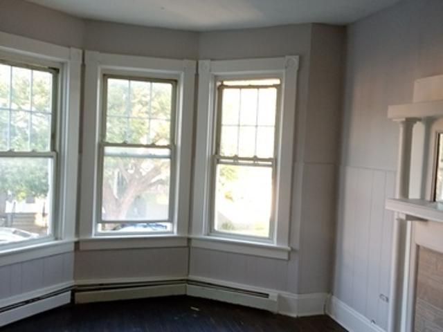 3 BR, 1 BA Apartment 415 7th Ave, Unit 2, Troy, NY 12182