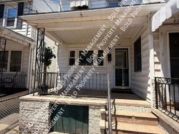 3 BR, 1 BA Apartment 416 N Delaware Ave Minersville, PA 17954