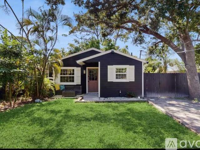 3 BR, 1 BA Apartment 4210 Olive Avenue, Sarasota, FL 34231