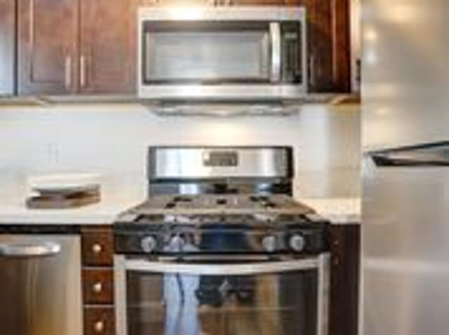 3 BR, 1 BA Apartment 424 E Truslow Ave Unit, Fullerton, CA 92832