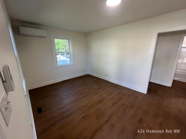 3 BR, 1 BA Apartment 424 Hanover Ave NW, Roanoke, VA 24016