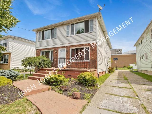 3 BR, 1 BA Apartment 425 Callodine Ave Amherst, NY 14226
