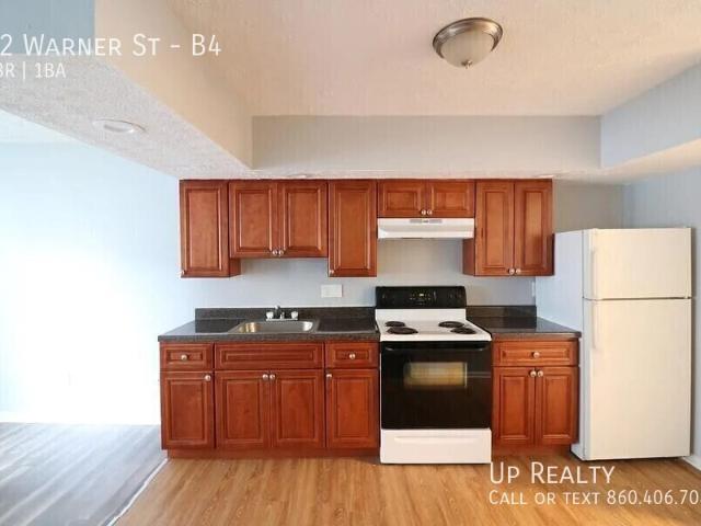 3 BR, 1 BA Apartment 42 Warner St, Hamden, CT 06514
