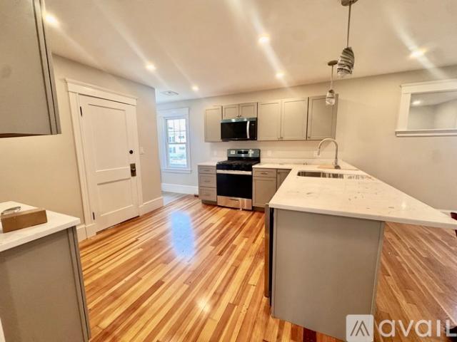 3 BR, 1 BA Apartment 43 Gardena St, Unit 2, Boston, MA 02135