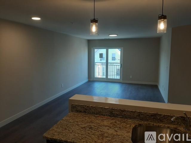 3 BR, 1 BA Apartment 55 West 3rd Street, Unit 206, Lowell, MA 01850