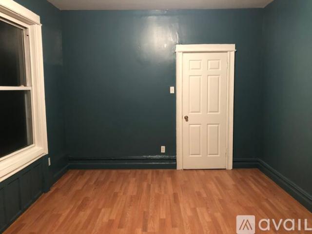 3 BR, 1 BA Apartment 569 Osborn Street Fl 2, Brooklyn, NY 11212