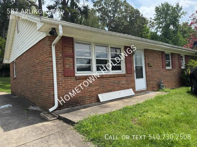 3 BR, 1 BA Apartment 587 Arlington Rd, Danville, VA 24541