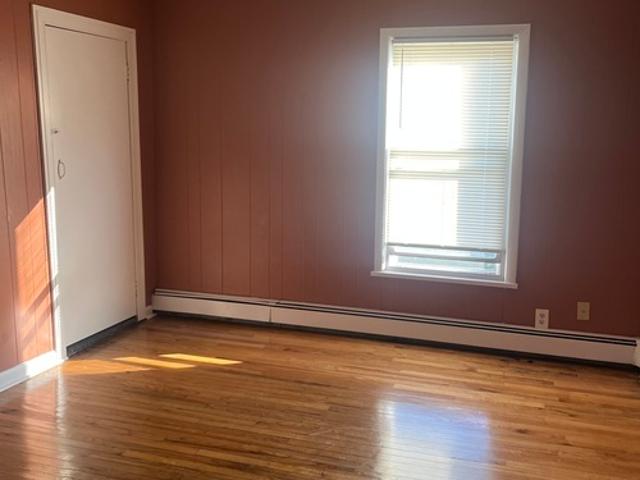 3 BR, 1 BA Apartment 58 Lewis Avenue, Unit 2, Meriden, CT 06451