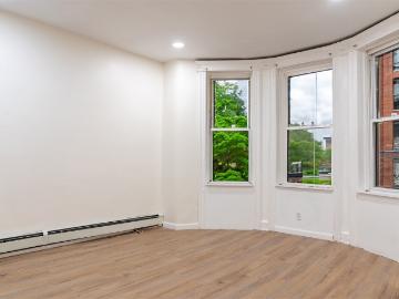 3 BR, 1 BA Apartment 598 Van Siclen Avenue, Brooklyn, NY 11207