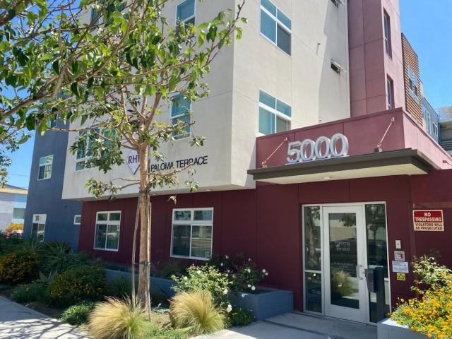 3 BR, 1 BA Apartment 5000 S. Main Street, Los Angeles, CA 90037