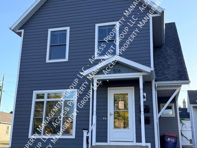 3 BR, 1 BA Apartment 506 Fairview Ave NE, Grand Rapids, MI 49503