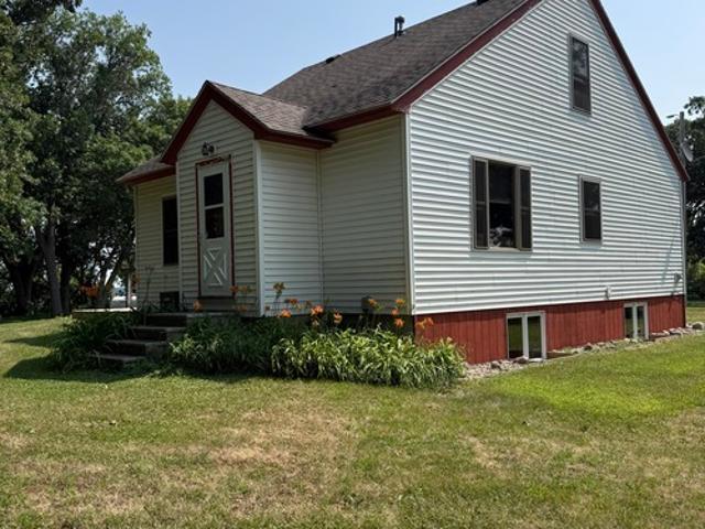3 BR, 1 BA Apartment 5075 County Rd 4 NE, Atwater, MN 56209