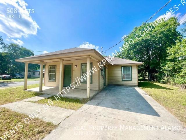3 BR, 1 BA Apartment 508 Pitts, Seguin, TX 78155