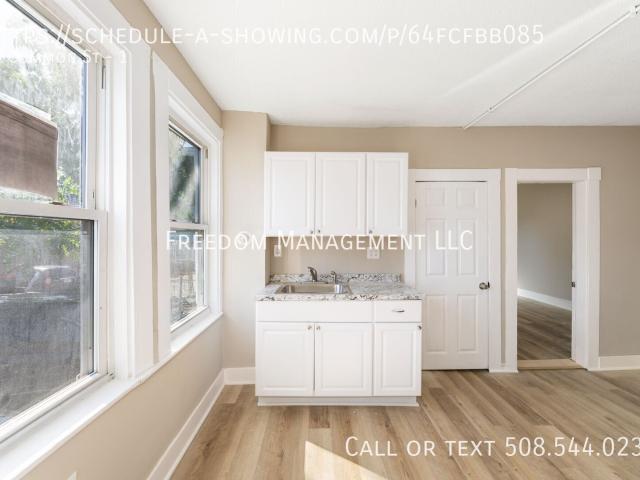 3 BR, 1 BA Apartment 50 Common St, Lawrence, MA 01840
