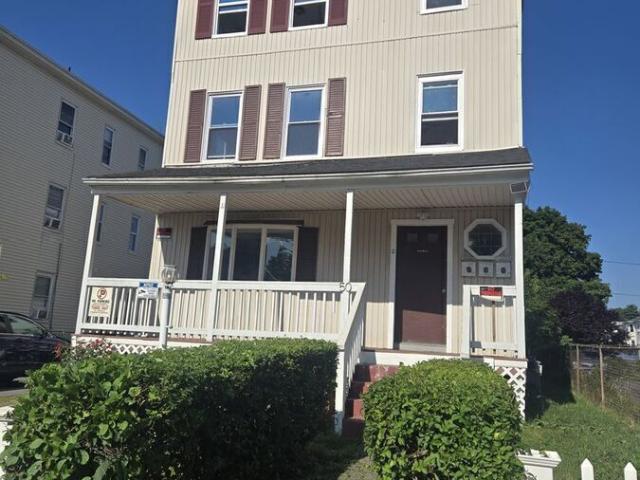 3 BR, 1 BA Apartment 50 Houghton St, Worcester, MA 01604