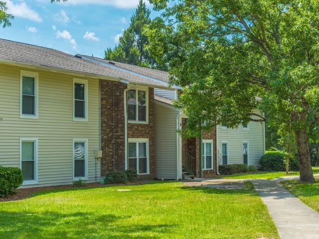 3 BR, 1 BA Apartment 523 Orangeburg Rd Summerville, SC 29483