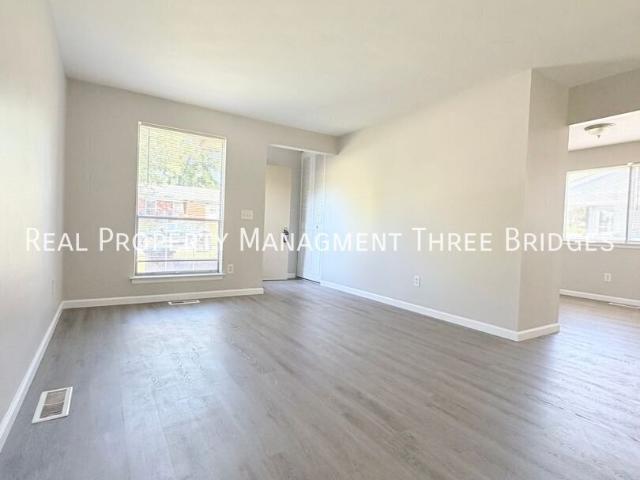 3 BR, 1 BA Apartment 5247 Ville Anita Ct Hazelwood, MO 63042
