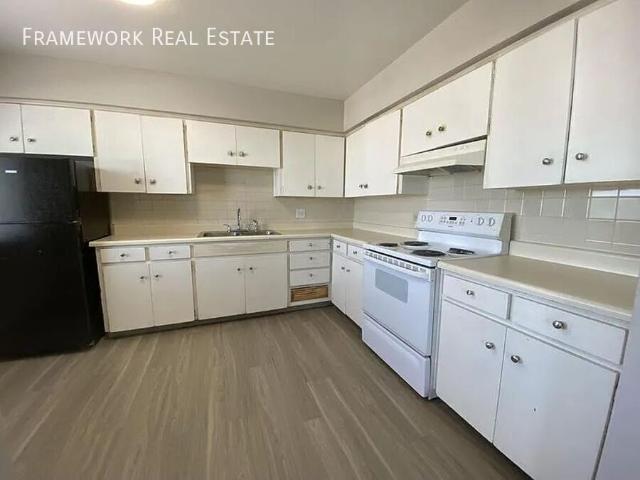 3 BR, 1 BA Apartment 5275 W 1st Avenue, Lakewood, CO 80226