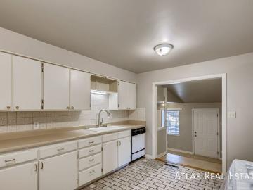 3 BR, 1 BA Apartment 5315 W 10th Avenue, Lakewood, CO 80214