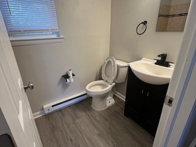 3 BR, 1 BA Apartment 536 Loch Lomond Drive, Unit 1, Gloucester Township, NJ 08081