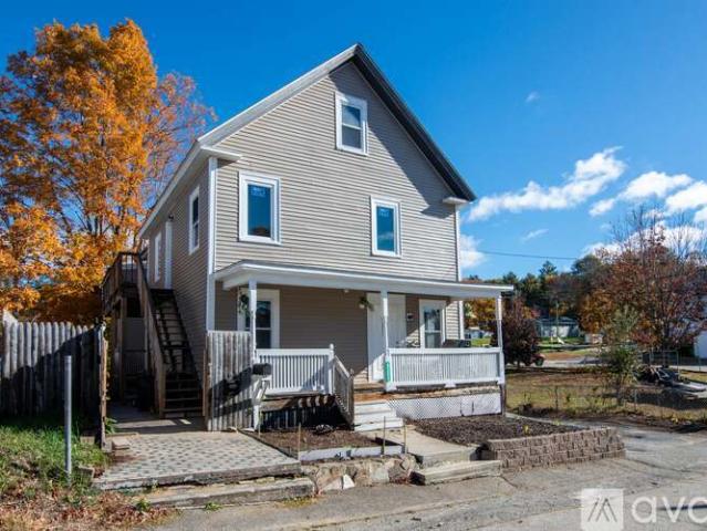 3 BR, 1 BA Apartment 5 Goodwin St, Unit 2, Sanford, ME 04083