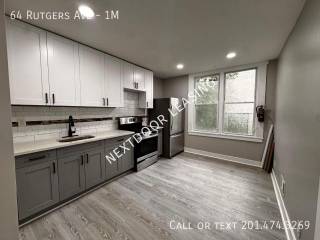 3 BR, 1 BA Apartment 64 Rutgers Ave, Jersey City, NJ 07305