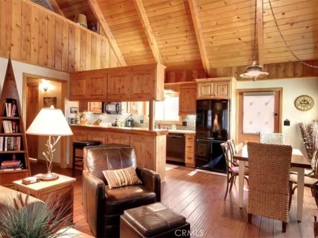 3 BR, 1 BA Apartment 653 Temple Lane, Big Bear Lake, CA 92315