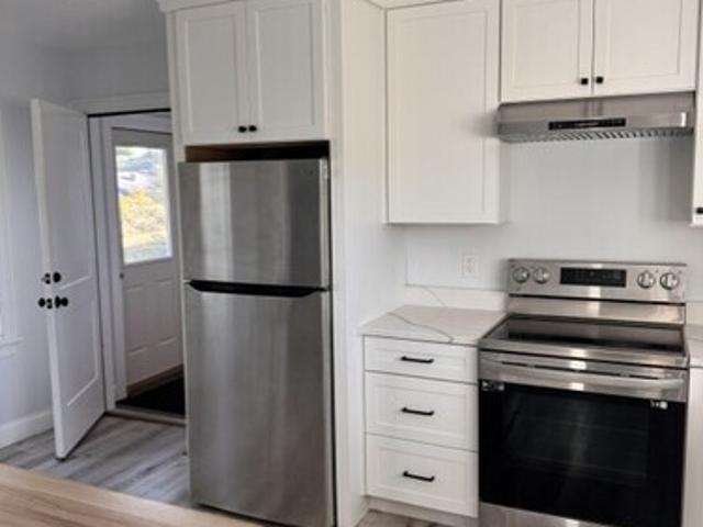 3 BR, 1 BA Apartment 65 Ossipee Trail East, Unit Unit #3, Standish, ME 04084