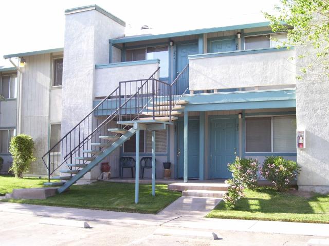 3 BR, 1 BA Apartment 694 North 3rd St Brawley, CA 92227