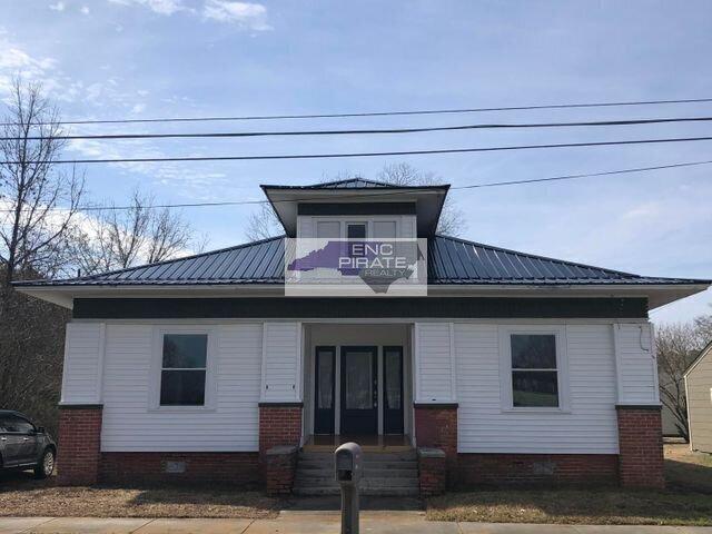 3 BR, 1 BA Apartment 605 SE 3rd St, Snow Hill, NC 28580