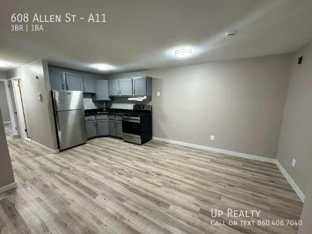 3 BR, 1 BA Apartment 608 Allen St, New Britain, CT 06053