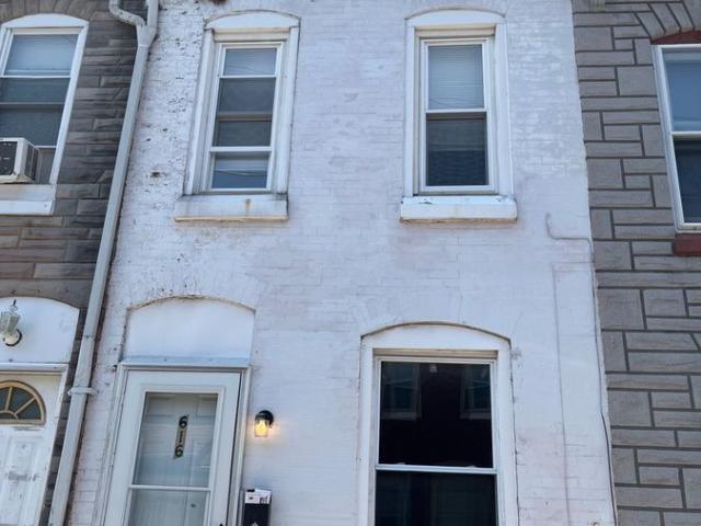 3 BR, 1 BA Apartment 616 Birch Street, Reading, PA 19604