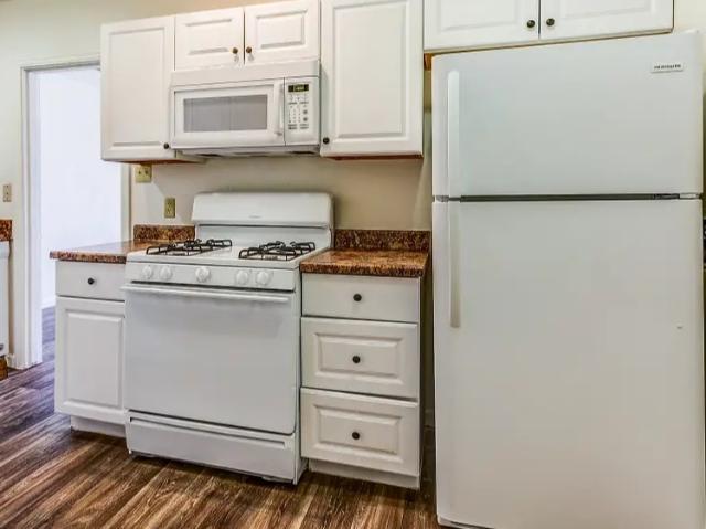 3 BR, 1 BA Apartment 620 N Litchfield Rd Unit 527, Goodyear, AZ 85338