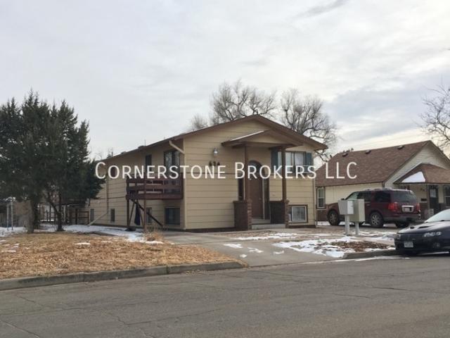 3 BR, 1 BA Apartment 624 Maple St Fort Morgan, CO 80701