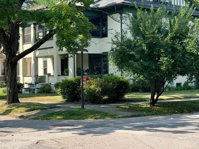 3 BR, 1 BA Apartment 62 Firglade Avenue, Unit 1, Springfield, MA 01108