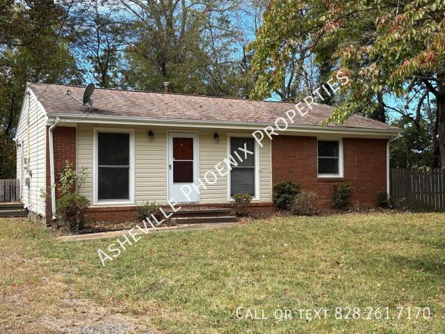 3 BR, 1 BA Apartment 74 Robinson Ave, Asheville, NC 28803