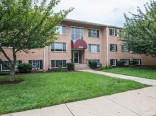 3 BR, 1 BA Apartment 75 Plaza St Leesburg, VA 20176