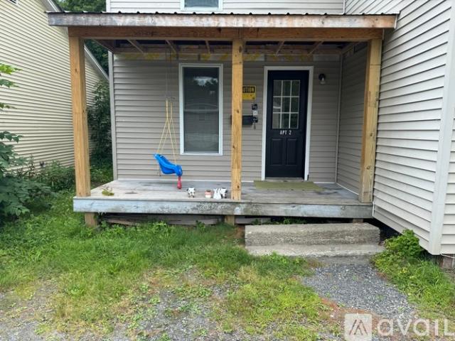 3 BR, 1 BA Apartment 77 Union St, Unit 2, Northfield, VT 05663