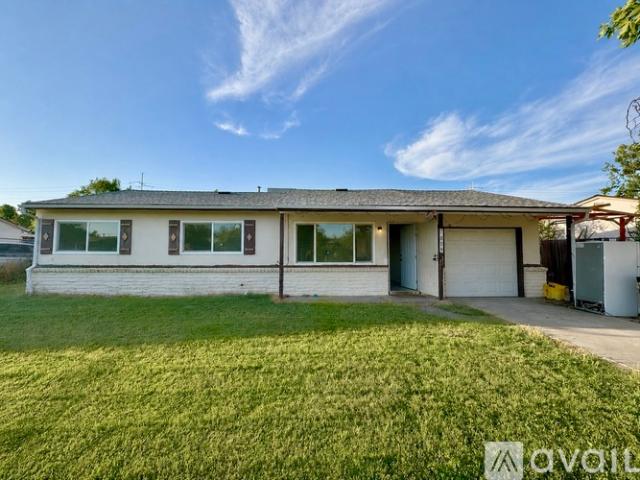 3 BR, 1 BA Apartment 7809 50th Avenue, Sacramento, CA 95828