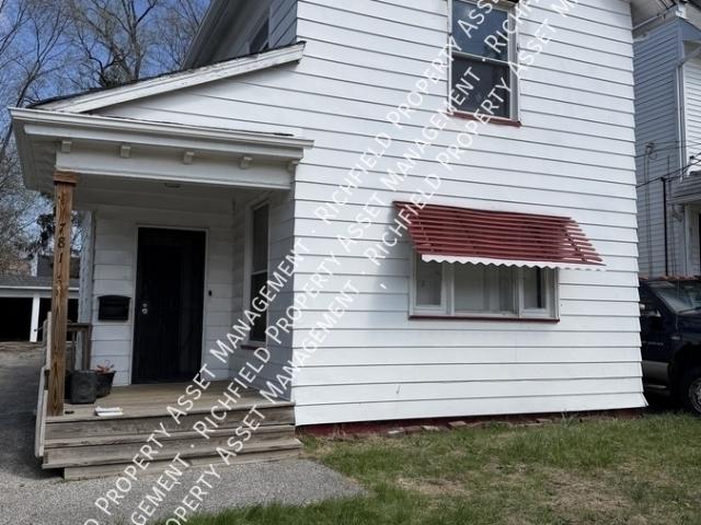 3 BR, 1 BA Apartment 781 E 156th St, Cleveland, OH 44110