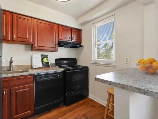 3 BR, 1 BA Apartment 7914 Knollwood Road Unit 235B A, Towson, MD 21286