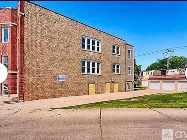 3 BR, 1 BA Apartment 7961 South Essex Avenue, Unit Second floor 7961, Chicago, IL 60617