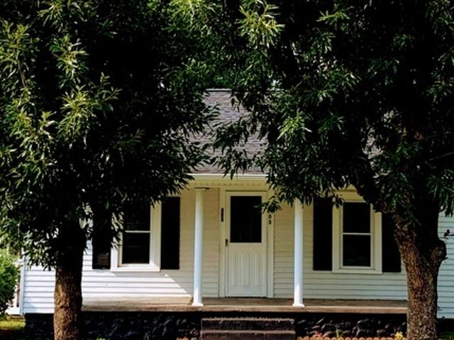 3 BR, 1 BA Apartment 705 Rock Creek Rd, Erwin, TN 37650