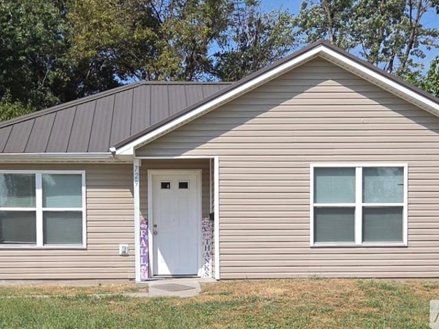 3 BR, 1 BA Apartment 729 Quisenberry St, Mexico, MO 65265