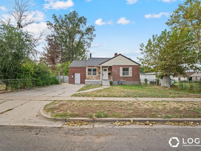 3 BR, 1 BA Apartment 732 E 1000 S, Clearfield, UT 84117